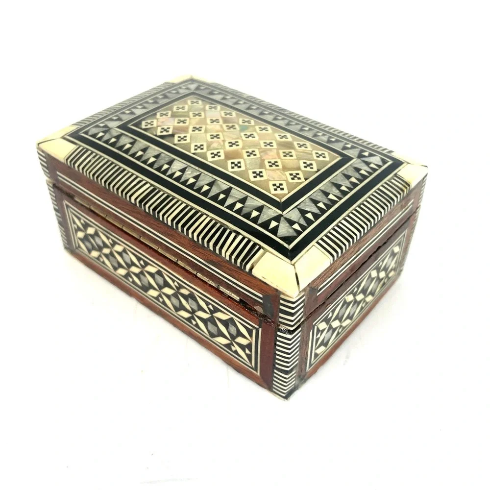 N/A handcrafted wooden